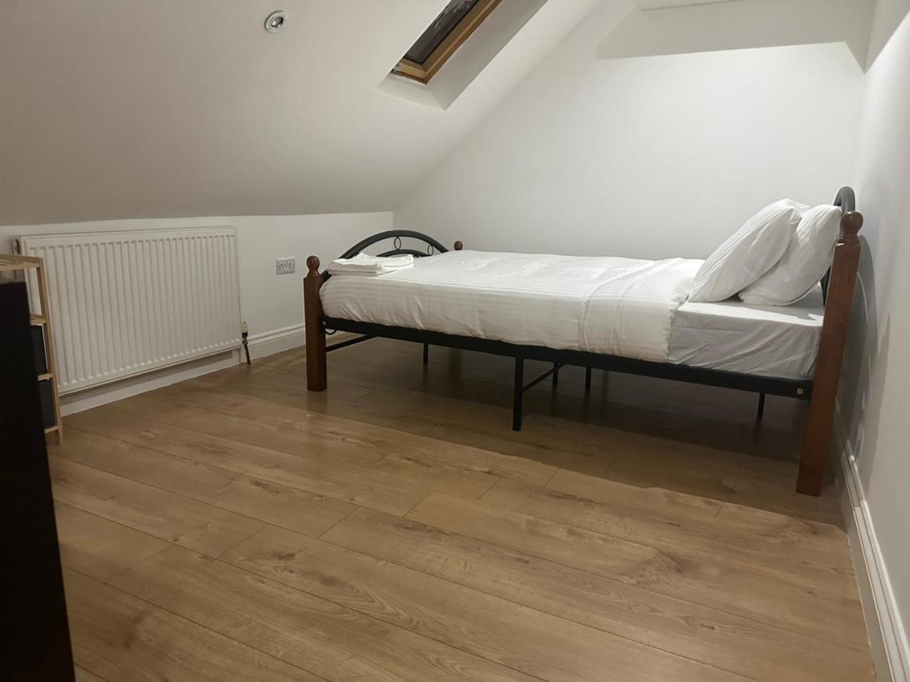 Tran Uk Homestay London Luaran gambar